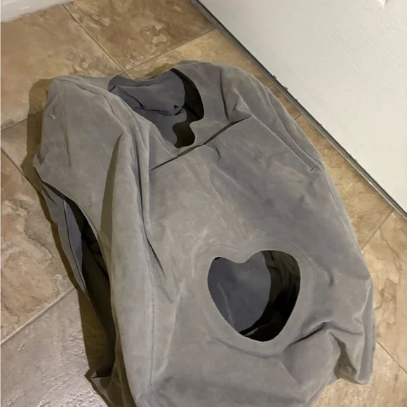 Gray Inflatable Travel Pillow - Picture 11 of 12